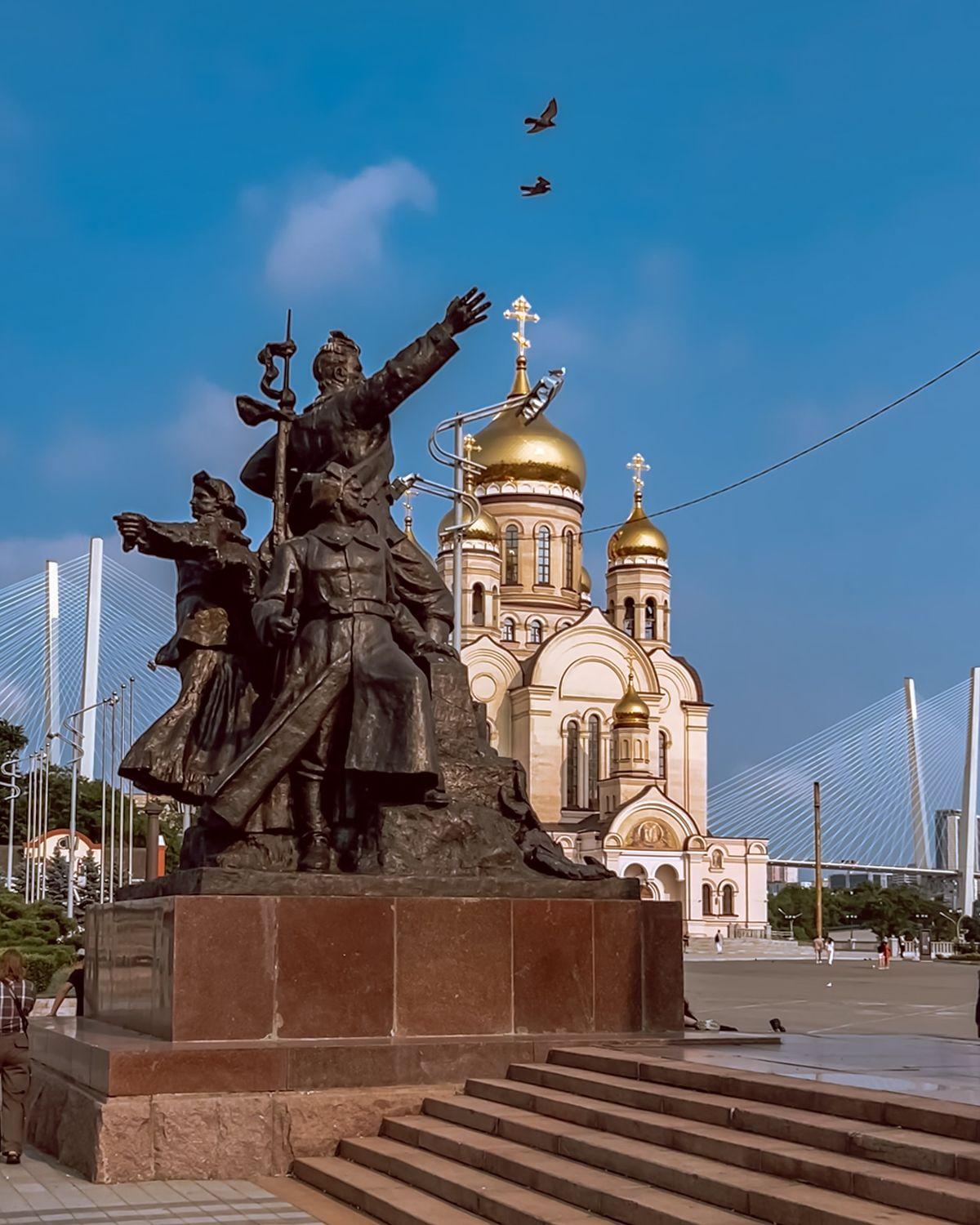Мост на остров Русский
